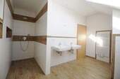 Bad Dachgeschoss - 