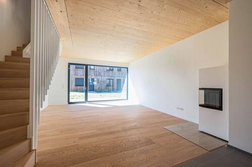 Wohnzimmer - 5 Zimmer Reihenendhaus zum Kaufen in Berlin