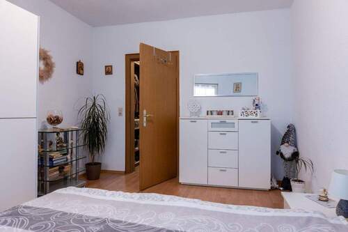 Schlafzimmer 2 - 3 Zimmer Etagenwohnung in Villingen-Schwenningen