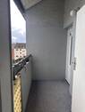 Laubengang Wohnungseingangstür.jpeg - Etagenwohnung mit 63,00 m&sup2; in Essen zur Miete