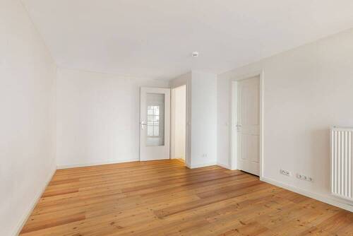 Wohnzimmer - 2 Zimmer Etagenwohnung zum Kaufen in Berlin