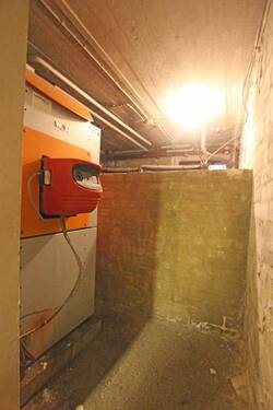 Öl-Heizung im Kellergeschoss - 