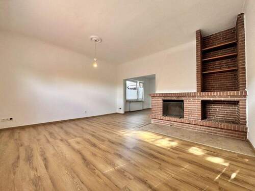 Wohnzimmer linke Hausseite - 