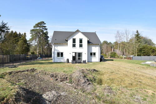 Außenansicht - 6 Zimmer Einfamilienhaus zum Kaufen in Seevetal / Maschen