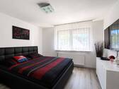 Schlafzimmer - Gepflegte 3,5 Zimmer-Wohnung mit TG-Stallplatz
