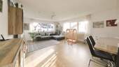 597 - Wohnzimmer - Etagenwohnung mit 113,00 m&sup2; in Reutlingen zum Kaufen