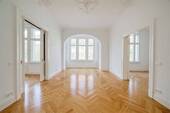 Raumbeispiel 1 - 8 Zimmer Etagenwohnung zum Kaufen in Berlin