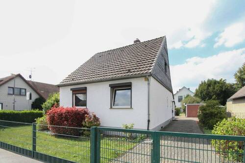 Außenansicht - 4 Zimmer Einfamilienhaus zum Kaufen in Düsseldorf