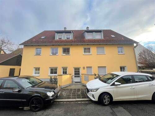 Hausansicht - 2 Zimmer Etagenwohnung in Nürnberg