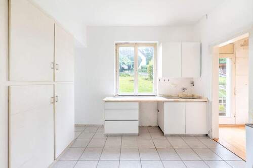 EG - Küche - 8 Zimmer Mehrfamilienhaus, Wohnhaus in Ludwigsburg