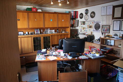 Vielseitiger Wohnraum im Erdgeschoss – ideal als Arbeitszimmer - 