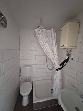 28 DG li Bad 1.jpg - 