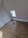 28 DG li ausgeb. Zimmer 1.jpg - 