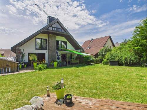 Ansicht vom Garten - 1 Zimmer Mehrfamilienhaus, Wohnhaus zum Kaufen in Stadtlauringen / Ballingshausen