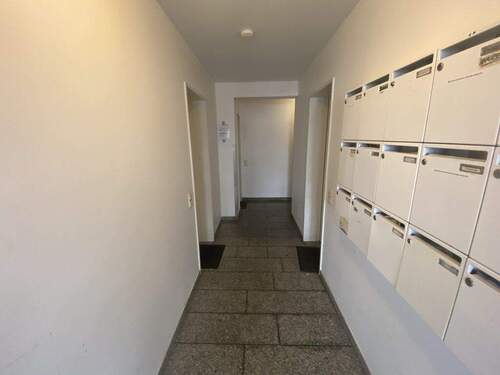 Hausflur - 1 Zimmer Etagenwohnung in Aachen
