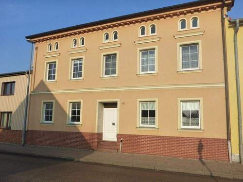 P1090423 - Mehrfamilienhaus, Wohnhaus in Barth