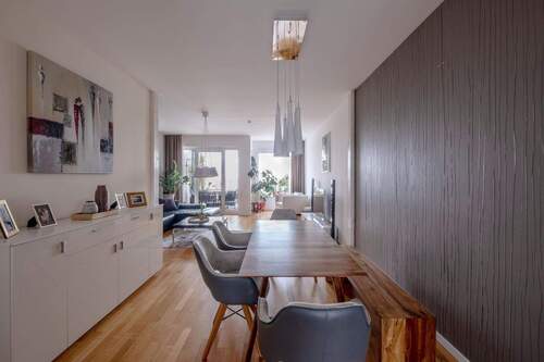 Blick vom Ess- in den Wohnbereich - 