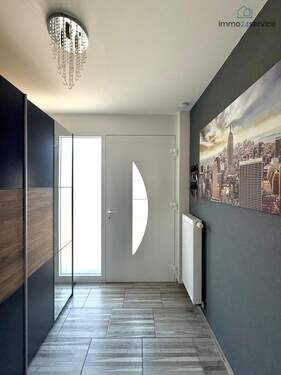 Eingangsbereich - Reihenmittelhaus mit 136,40 m&sup2; in Singen zum Kaufen