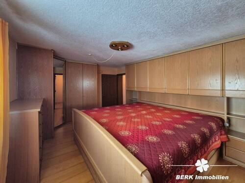 Vorderhaus_Zimmer1 - 