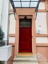 Eingangstür - Etagenwohnung mit 155,00 m² in Frankfurt am Main zum Kaufen