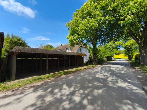 Carports - 2 Zimmer Etagenwohnung in Putbus