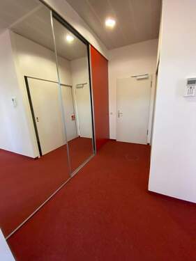 Eingnagsbereich - Büro mit 98,00 m&sup2; in Dresden zur Miete