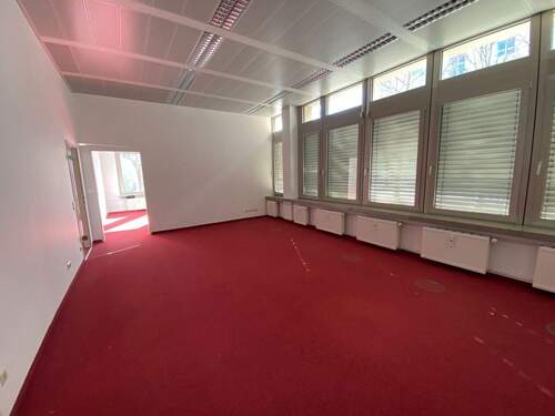 Büro 1 - 
