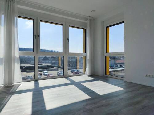 Wohnzimmer.2.Ansicht - 4 Zimmer Etagenwohnung in Tübingen