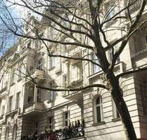 Exklusive Altbauperle mit Aufzug & Balkon am Viktoria-Luise-Platz - Berlin