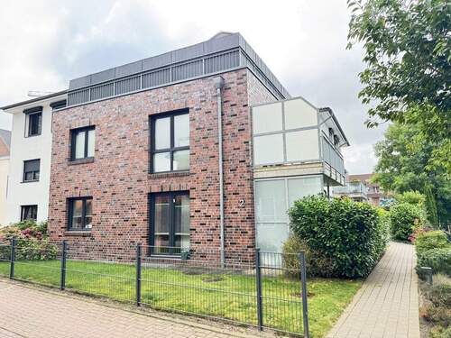 Hausansicht - 3 Zimmer Etagenwohnung zur Miete in Buchholz