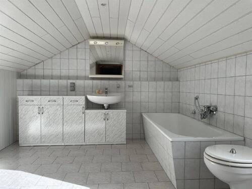 Badezimmer Dachgeschoss - 