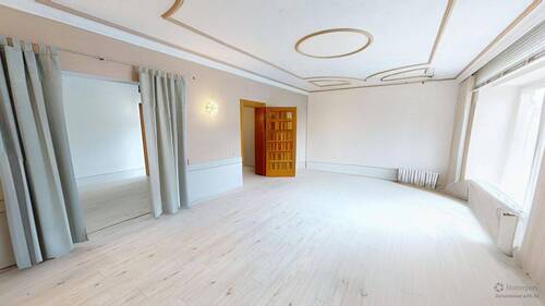 Hauptgebäude OG großer Wohnraum zur Südseite - 