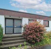 Familienidylle in Nürtingen: Freistehendes EFH mit Garten & 2 Garagen