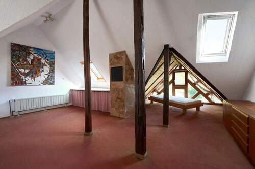 Helles Dachloft - 4 Zimmer Bauernhaus, Landhaus in Backnang