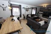 Wohn- und Esszimmer - 4 Zimmer Doppelhaushälfte zum Kaufen in Plattling