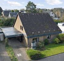 Viel Platz, großes Grundstück - freistehender Familienklassiker in Stürzelberg - Dormagen / Stürzelberg