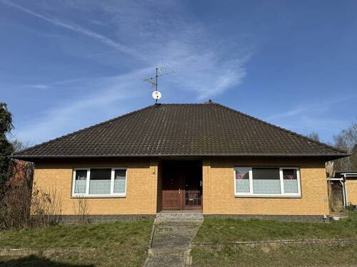 Ansicht Süd - 3 Zimmer Einfamilienhaus zum Kaufen in Rehburg-Loccum