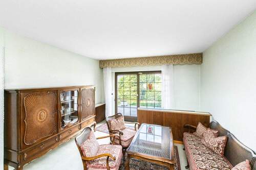 Wohnzimmer mit Terrassenzugang EG - 