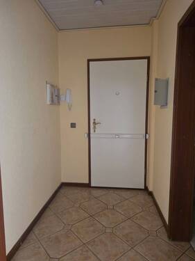 Eingangsdiele - Etagenwohnung mit 84,50 m&sup2; in Bonn zum Kaufen