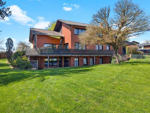 Impressionen - Werz Immobilien - Architektenhaus mit Innen-Pool, Sauna und Einliegerwohnung