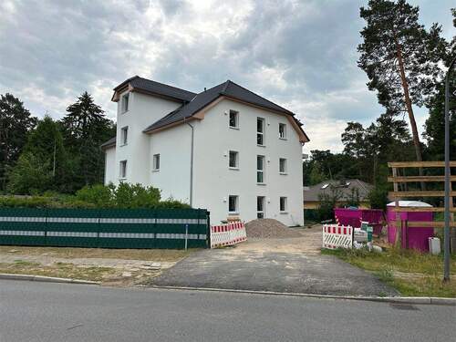 Fassade - Etagenwohnung mit 68,60 m² in Eggersdorf zum Kaufen