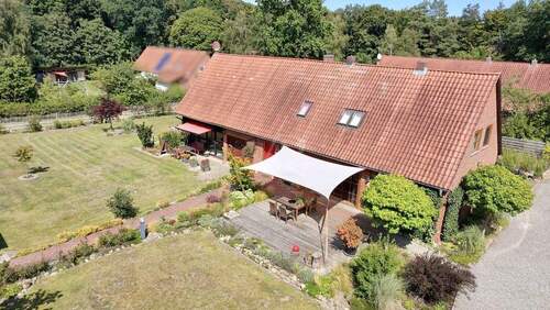 Seitenansicht - Einfamilienhaus mit 182,00 m&sup2; in Eimke zum Kaufen