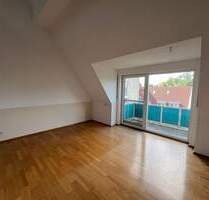 2,5-Zimmer-Galeriewohnung mit Balkon, Einbauküche und Tiefgaragenstellplatz - Nürnberg Schniegling