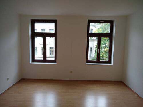 Wohnzimmer - 3 Zimmer Etagenwohnung zum Kaufen in Leipzig