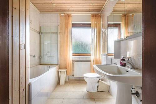 Badezimmer Erdgeschoss - 