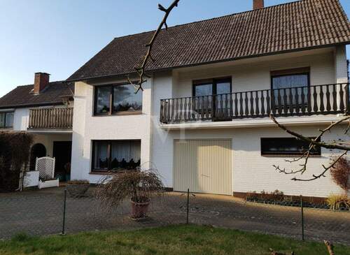 Vorderansicht - 7 Zimmer Mehrfamilienhaus, Wohnhaus zum Kaufen in Wustrow (Wendland)