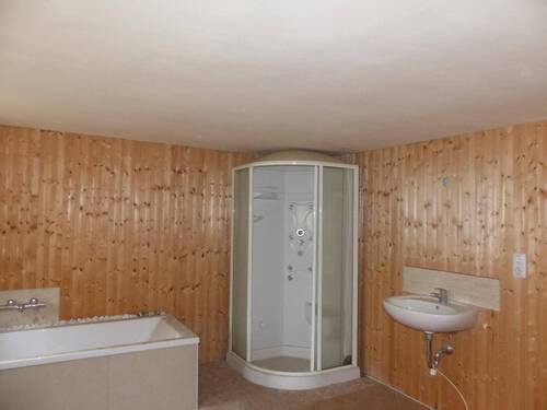 Erdgeschoss Bad B.2 - 