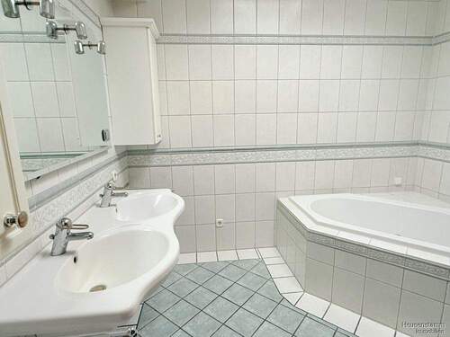 Bad - Bungalow mit 158,00 m&sup2; in Rödermark / Ober-Roden zum Kaufen