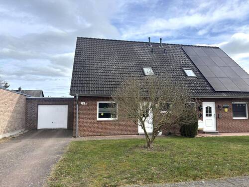 Straßenansicht - Grundstücke in dieser Lage werden selten angeboten