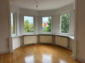 Essplatz - Moderne 3 ZKB. Altbauwohnung mit Erker